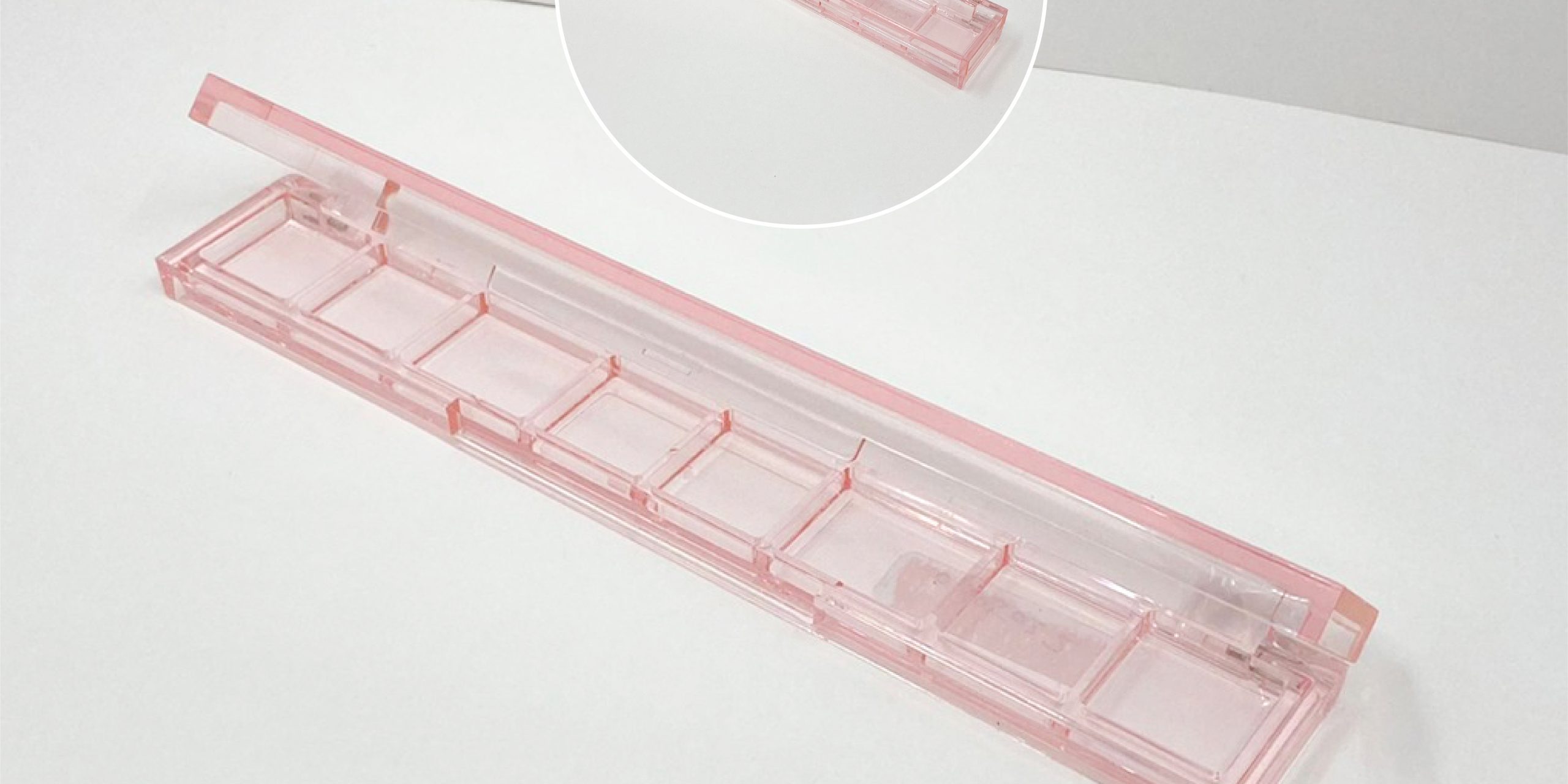 0805022-iupackaging-พาเลทสีแดงใสแปดช่อง