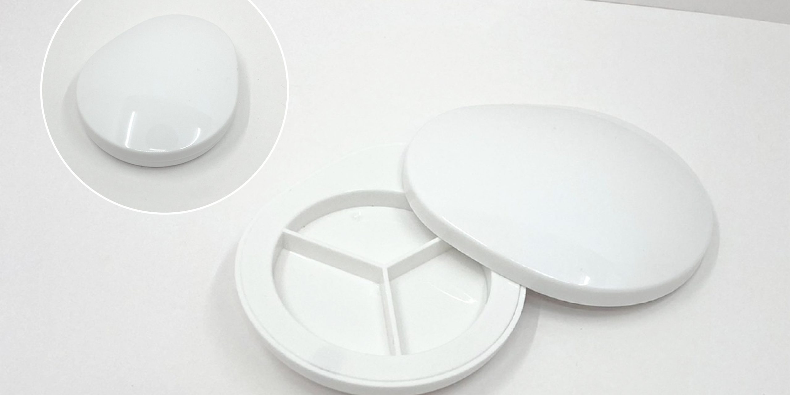 0704718-iupackaging-พาเลทกลมสีขาวสามช่อ